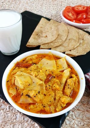 A picture of Gathiya Papad ki Sabji.
