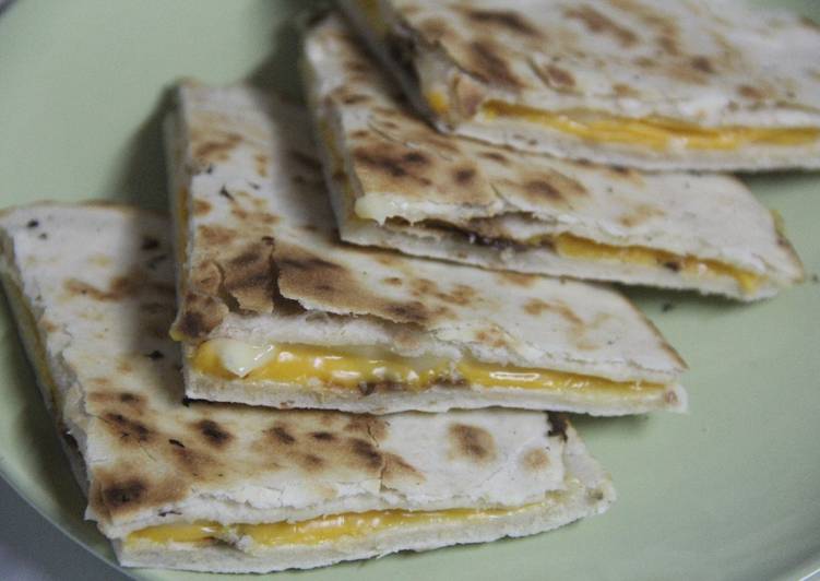 Quesadillas de queso Receta de Cecilia Ojeda Cookpad