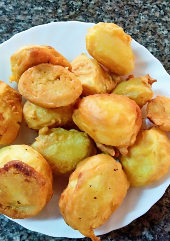 A picture of Viazi karai with chickpea flour #theme challenge.