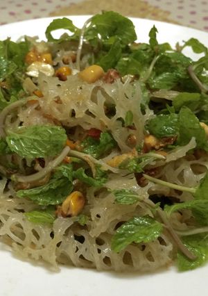 Hình của món Phở sắn quế sơn trộn.