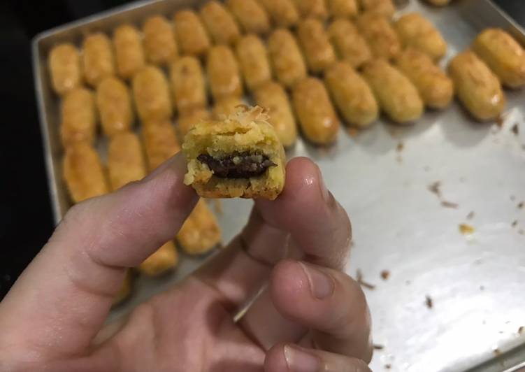 Kastengel isi coklat