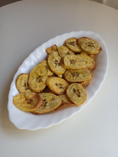 Foto principal de Chips de plátano macho en Airfryer (tajadas de plátano verde)
