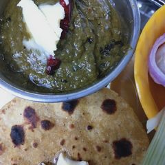 A picture of Sarso da saag.