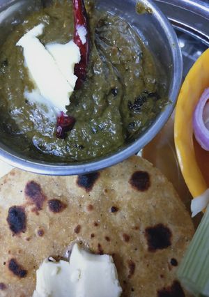 A picture of Sarso da saag.