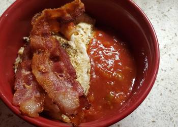 How to Prepare Tasty Cheddar Grits Breakfast Bowl