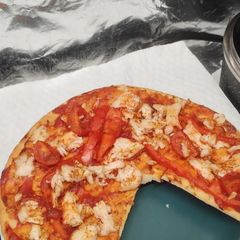 No cheese pizzas 🍕 A picture of No cheese pizzas 🍕.