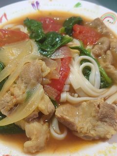 番茄咖哩豬肉湯麵 的食譜成品照片