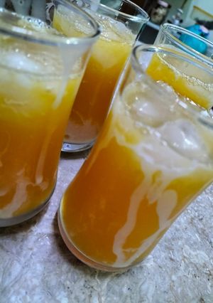 A picture of Tops mango juice.