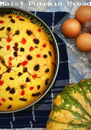Foto resep Moist Pumpkin Bread