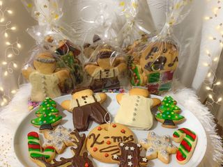 Sablés de Noël au beurre (avec glaçage royal sans œufs)