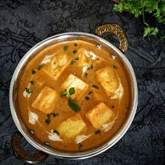 A picture of Shahi Paneer.
