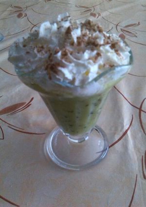 Una foto de Copa de fruta con nata