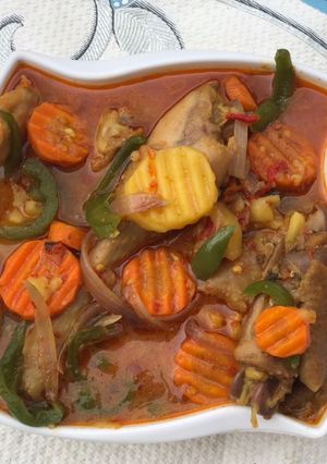 A picture of Chicken pepper soup.