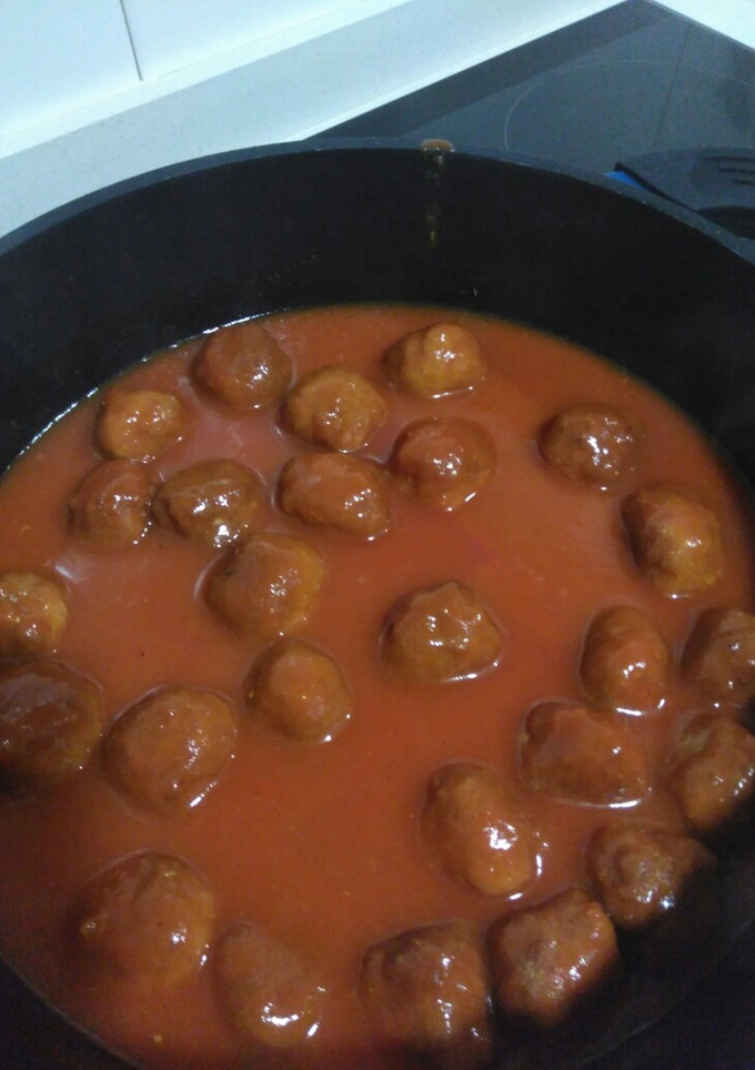 Una foto de Albóndigas en salsa de tomate