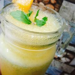 A picture of Peach 🍑 mint cooler.