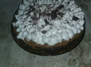 Una foto de Torta Brownie con dulce de leche y merengue italiano