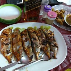 A picture of Tangy sauted fish.