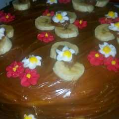 Una foto de Relleno y cobertura para torta