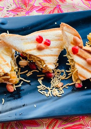 A picture of Dabeli Bread Sandwich.
