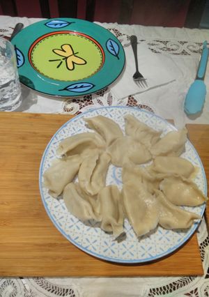 A picture of Chinese dumplings.