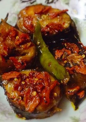 Hình của món CÁ TRÊ kho nghệ tươi.
