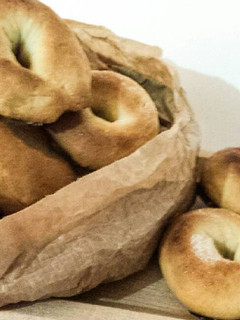 Una foto de Rosquillas con vino y semillas de anís
