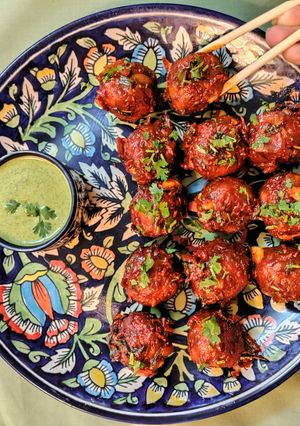 A picture of Dry Manchurian balls.