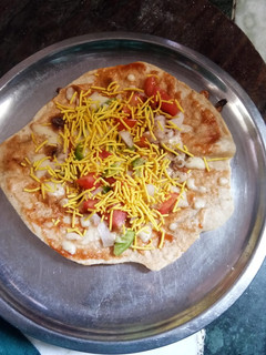 वेजीटेरियन चीज़ पराठा (vegetarian cheese paratha recipe in Hindi) रेसिपी मुख्य फोटो