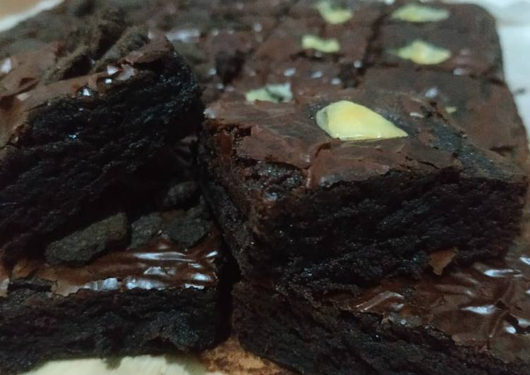Langkah Mudah untuk Menyiapkan Fudgy Brownies yang Lezat Sekali