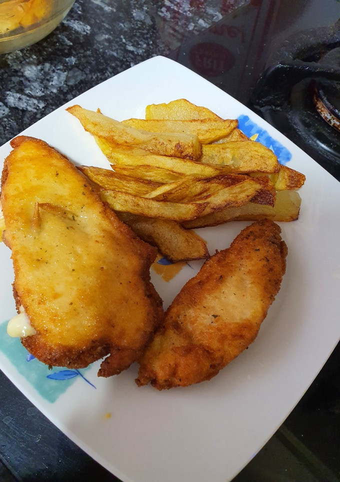 Una foto de Pechuga de pollo con queso