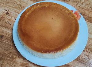 Una foto de Pudin/Budín de pan y queso azul