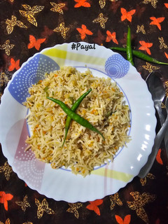 रेस्टोरेंट स्टाइल फ्राइड राइस रेसिपी मुख्य फोटो
