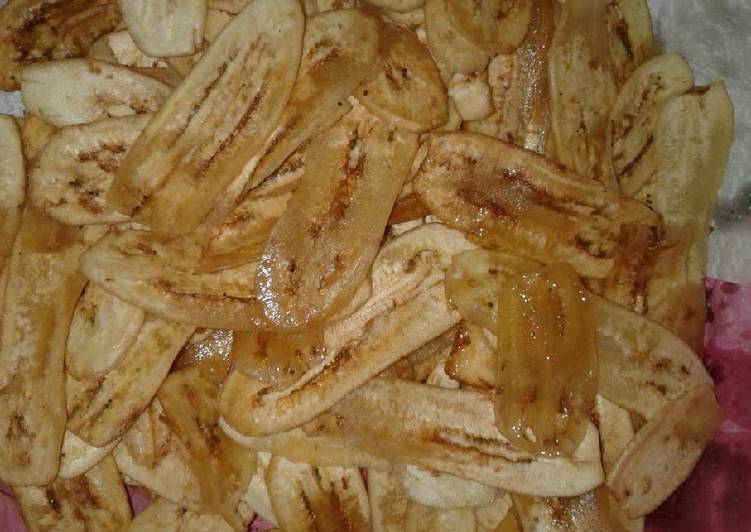 Keripik pisang biji
