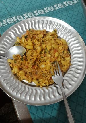 A picture of Macaroni mix noodles.