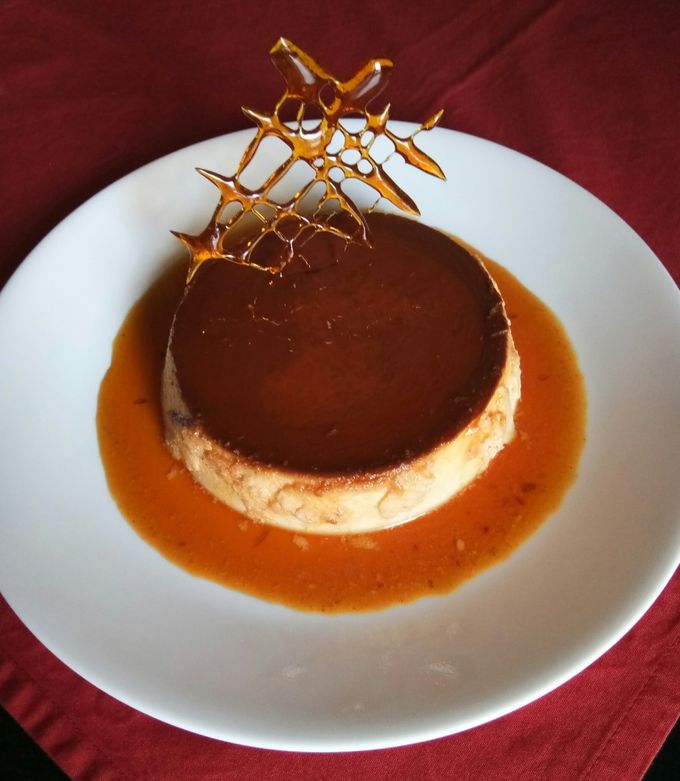 A picture of Chhena Pudding With Caramel.