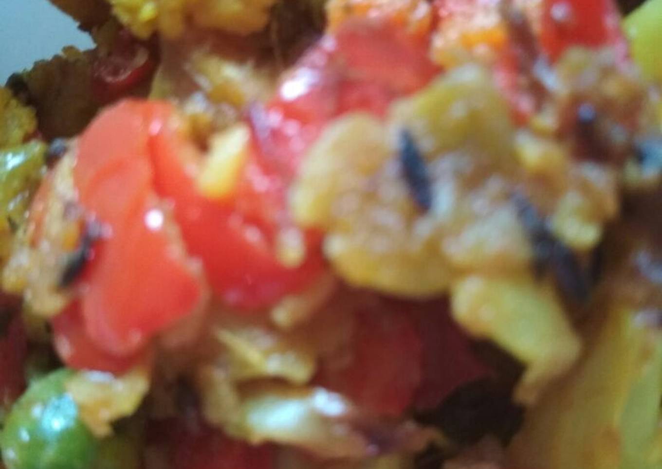 Cauliflower red bell pepper stir fry