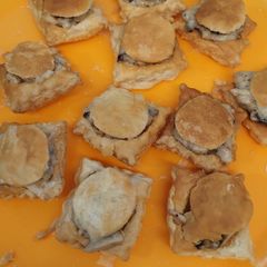 A picture of Mushroom vol au vents.