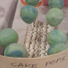 A picture of Cake pops.