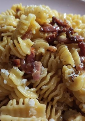 Una foto de Pasta a la carbonara