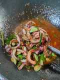 Sambal Cumi Pete