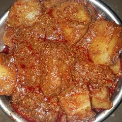 A picture of Kashmiri dum aloo.