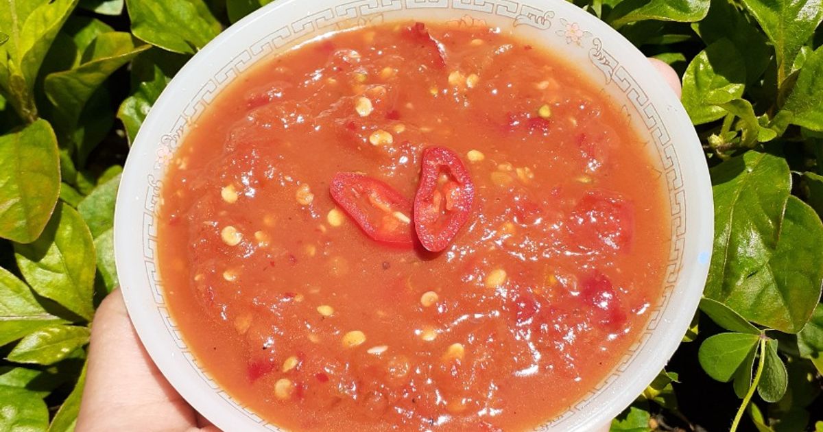 Sambal tomat terasi (sambal mentah seger)