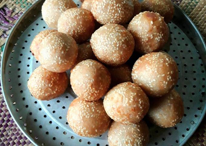 Onde-Onde Isi Kacang Hijau