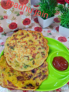 बेसन का चीला (Besan ka cheela recipe in hindi) रेसिपी मुख्य फोटो