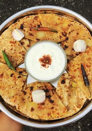 A picture of Aloo Kaddu Paratha.