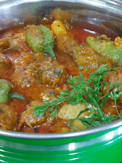 કાઠિયાવાડી ઊંધિયું (Kathiyawadi Undhiyu Recipe In Gujarati) રેસીપી મુખ્ય ફોટો