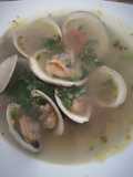 Sopa de almejas
