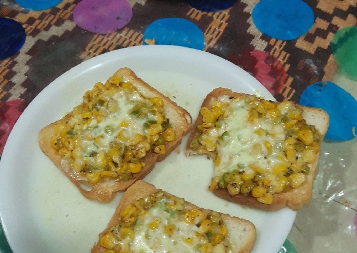 Open toast sandwich