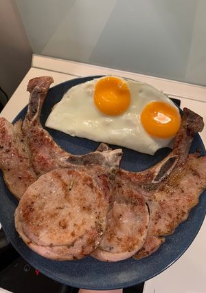 รูปของ สเต็กหมูฉ่ำๆ🥩