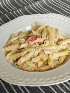 Una foto de Macarrones con verduras al queso Azul